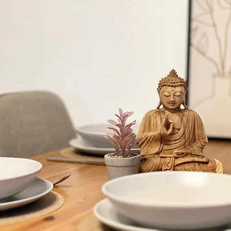 Lumen Nahe Koeln & Phantasialand * Hürth