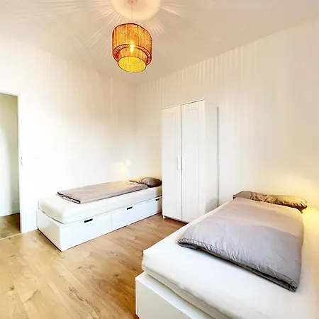 Lumen Nahe Koeln & Phantasialand *