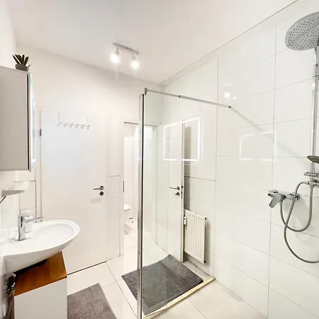 Lumen Nahe Koeln & Phantasialand Apartamento Hürth