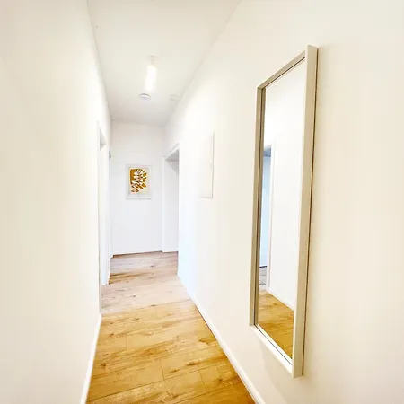 Lumen Nahe Koeln & Phantasialand Apartamento