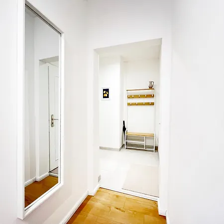 Lumen Nahe Koeln & Phantasialand Apartamento *
